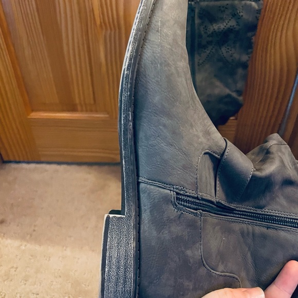 JustFab Marcelle knee high boots with lace-pattern detail - Picture 3 of 5